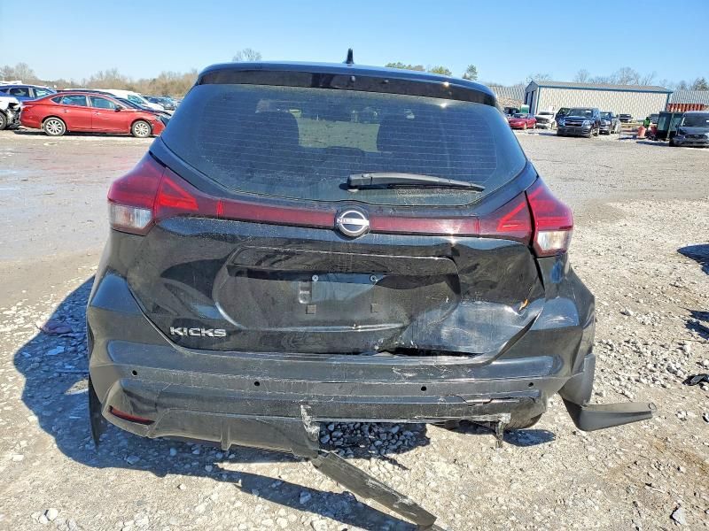 2022 Nissan Kicks s