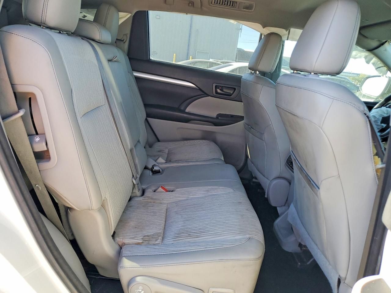 2018 Toyota Highlander le