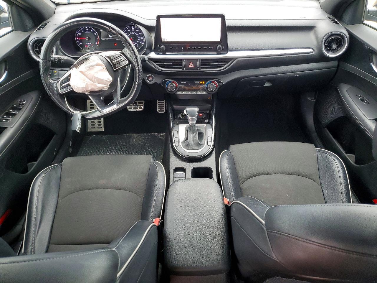 2022 KIA Forte gt Line