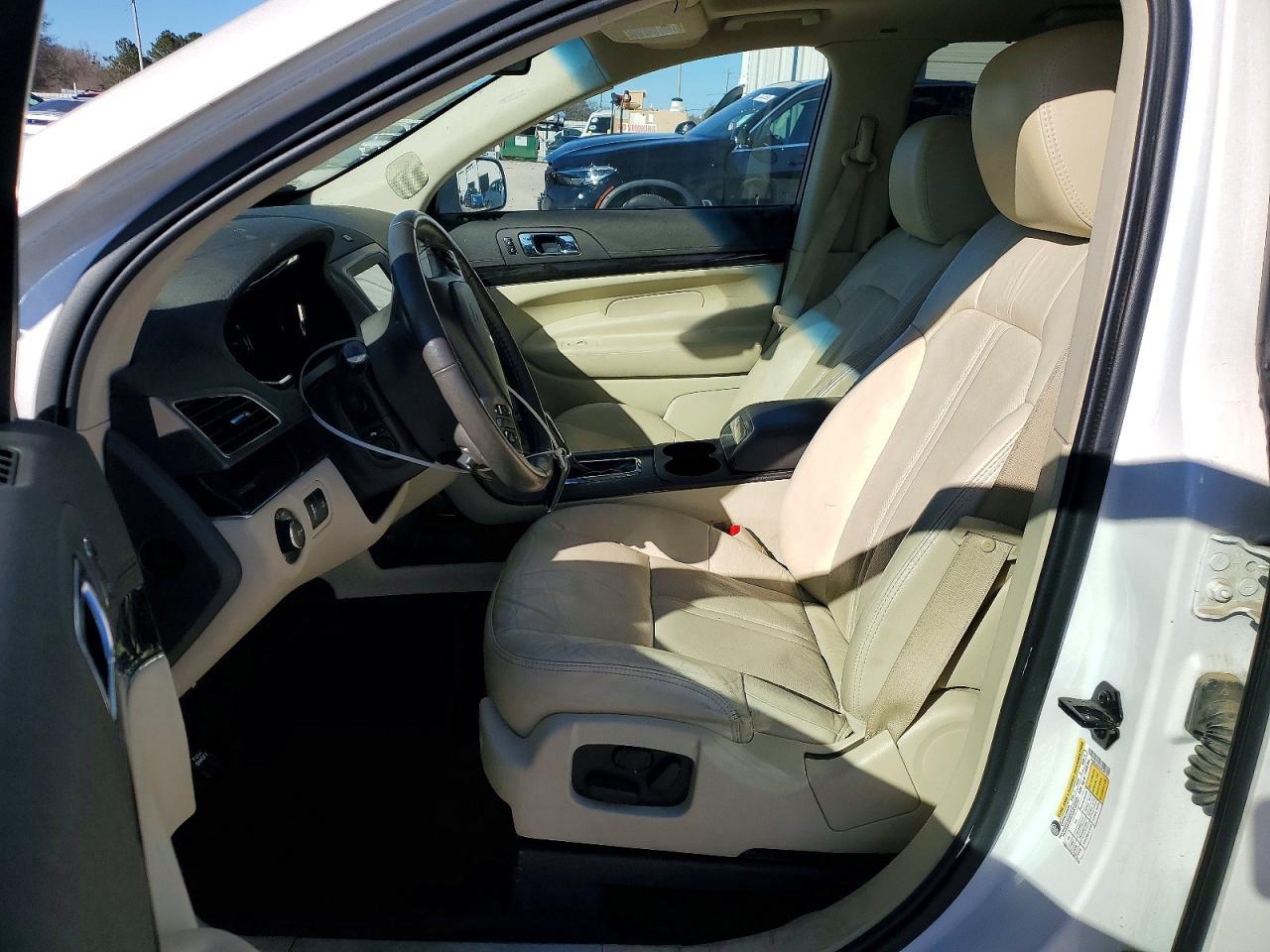 2018 Lincoln MKT