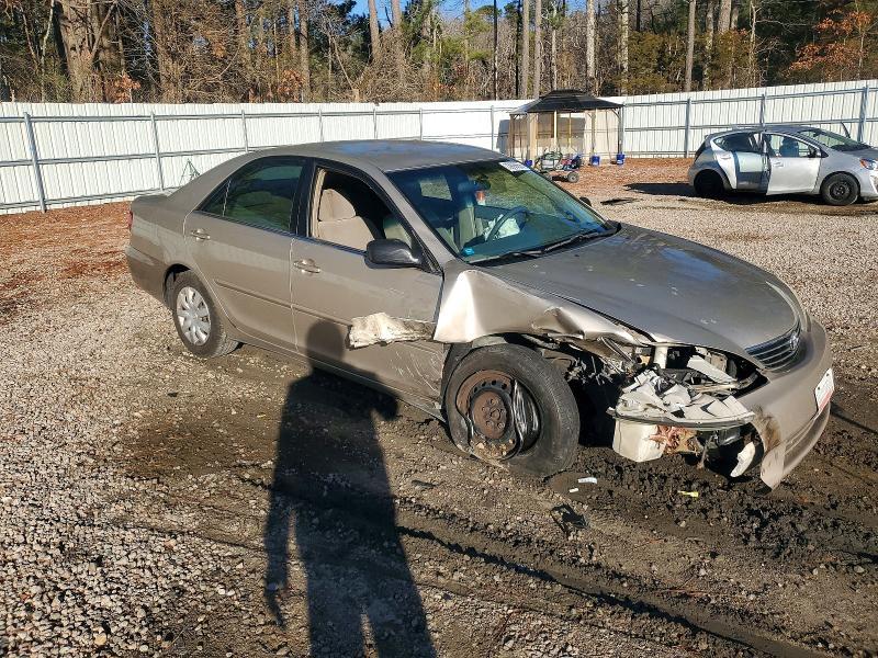 2005 Toyota Camry le