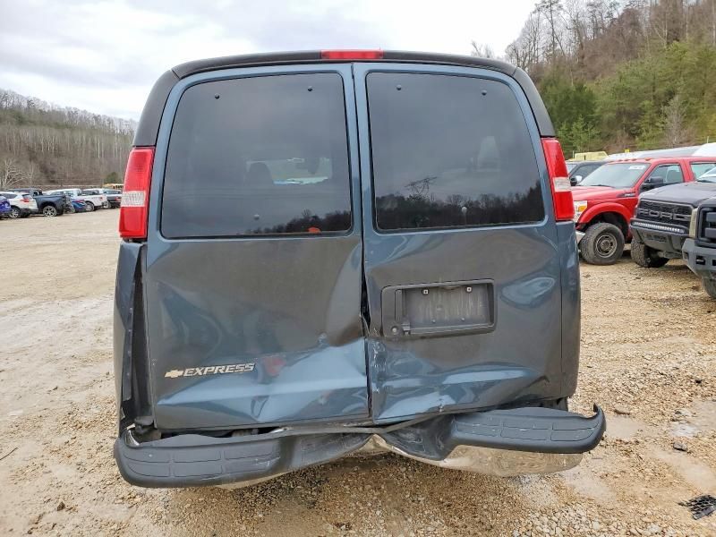 2019 Chevrolet Express G3500 LT
