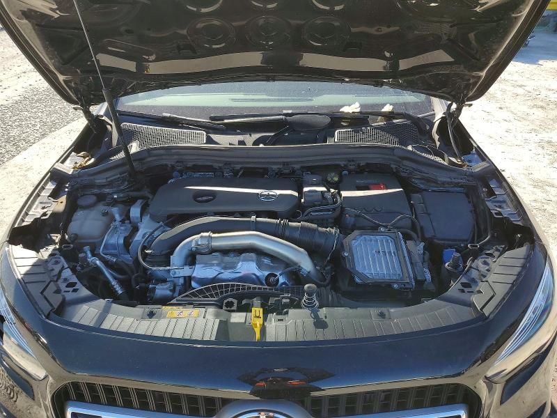 2025 Mercedes-Benz Gla 250