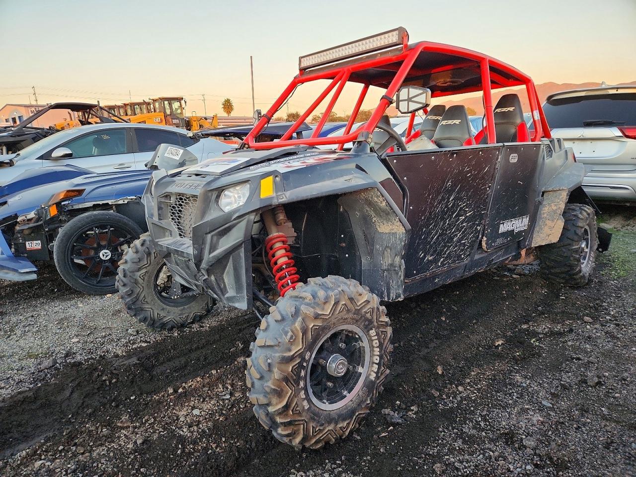 2013 Polaris RZR 4 900 Utility Vehicle
