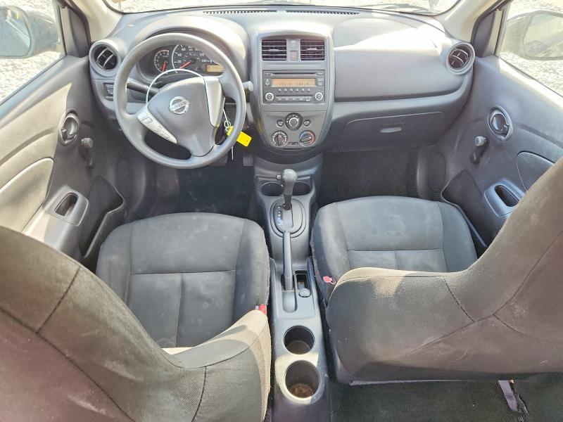 2016 Niss Versa s