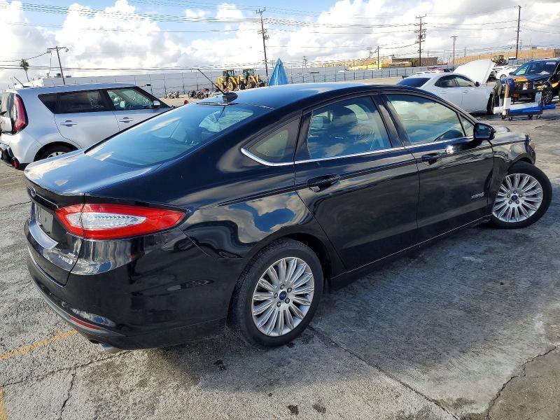 2016 Ford Fusion se Hybrid