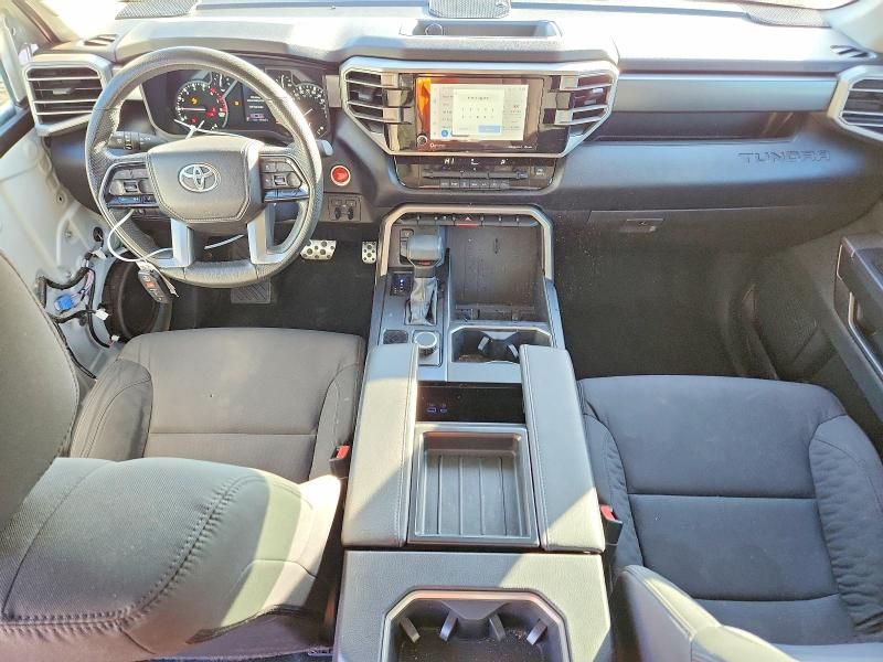 2024 Toyota Tundra Crewmax sr