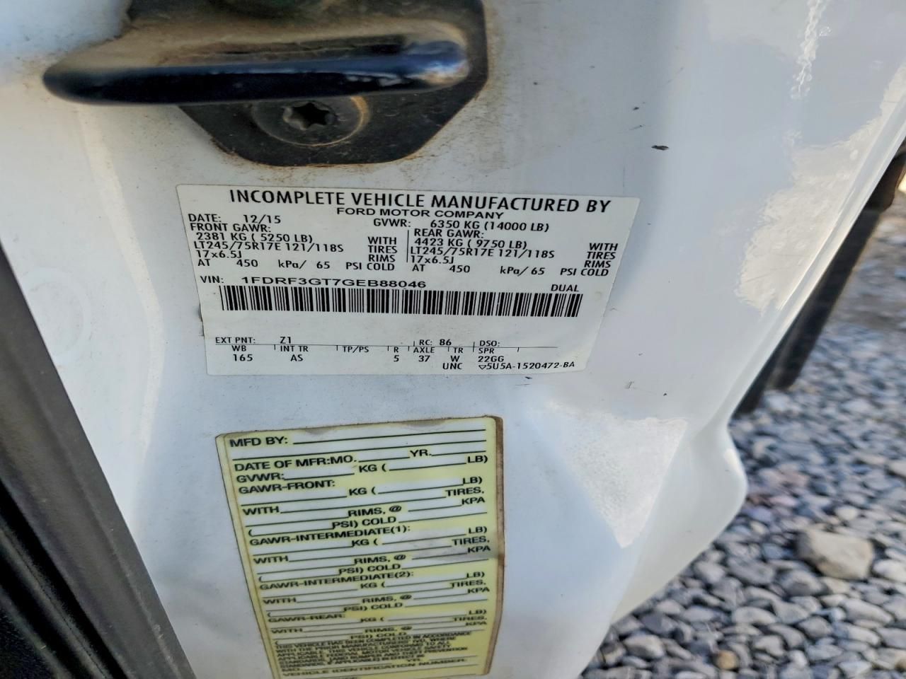 2016 Ford F350 Super Duty Flatbed Truck