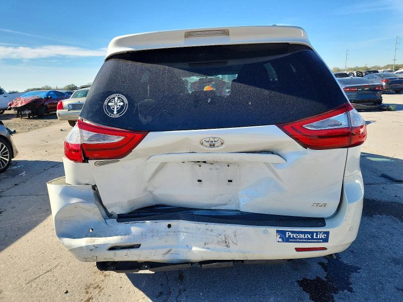 2017 Toyota Sienna xle