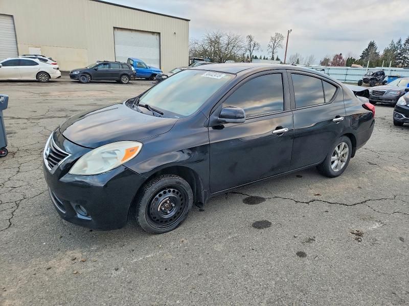 2012 Nissan Versa s