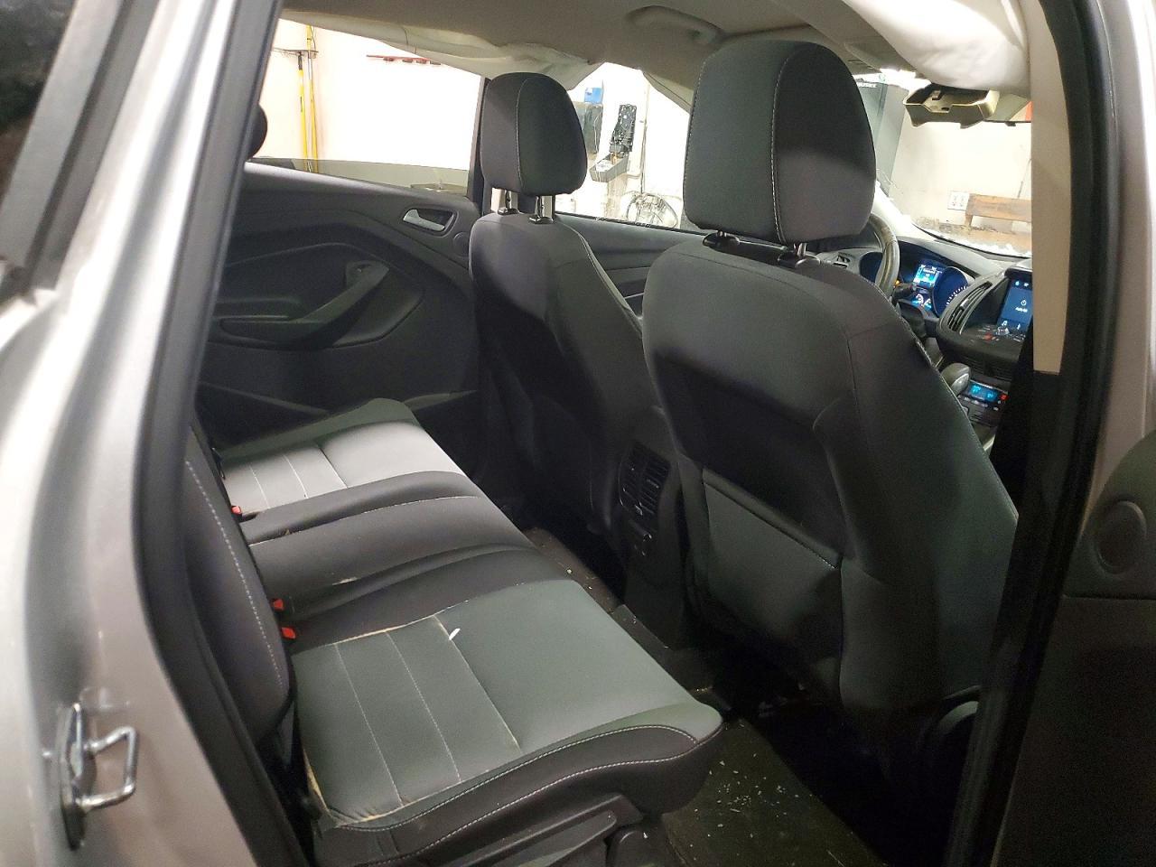 2016 Ford Escape se