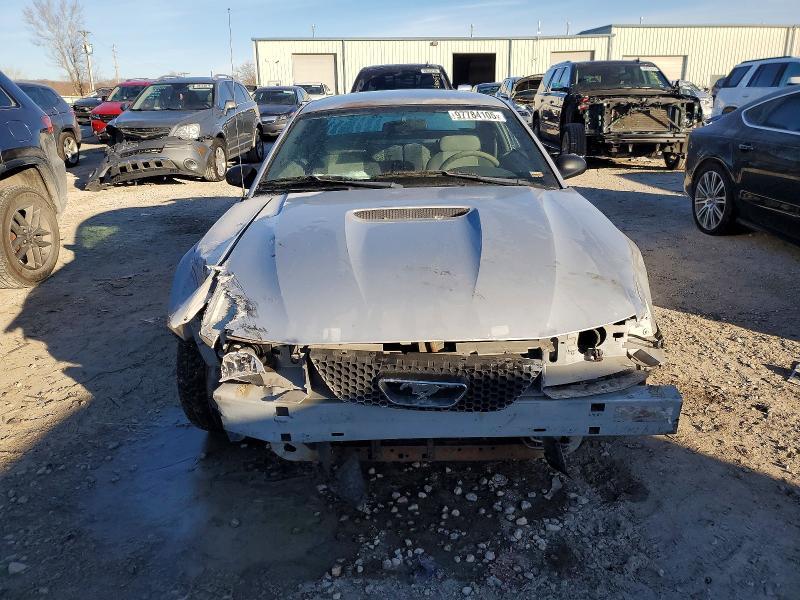 2002 Ford Mustang