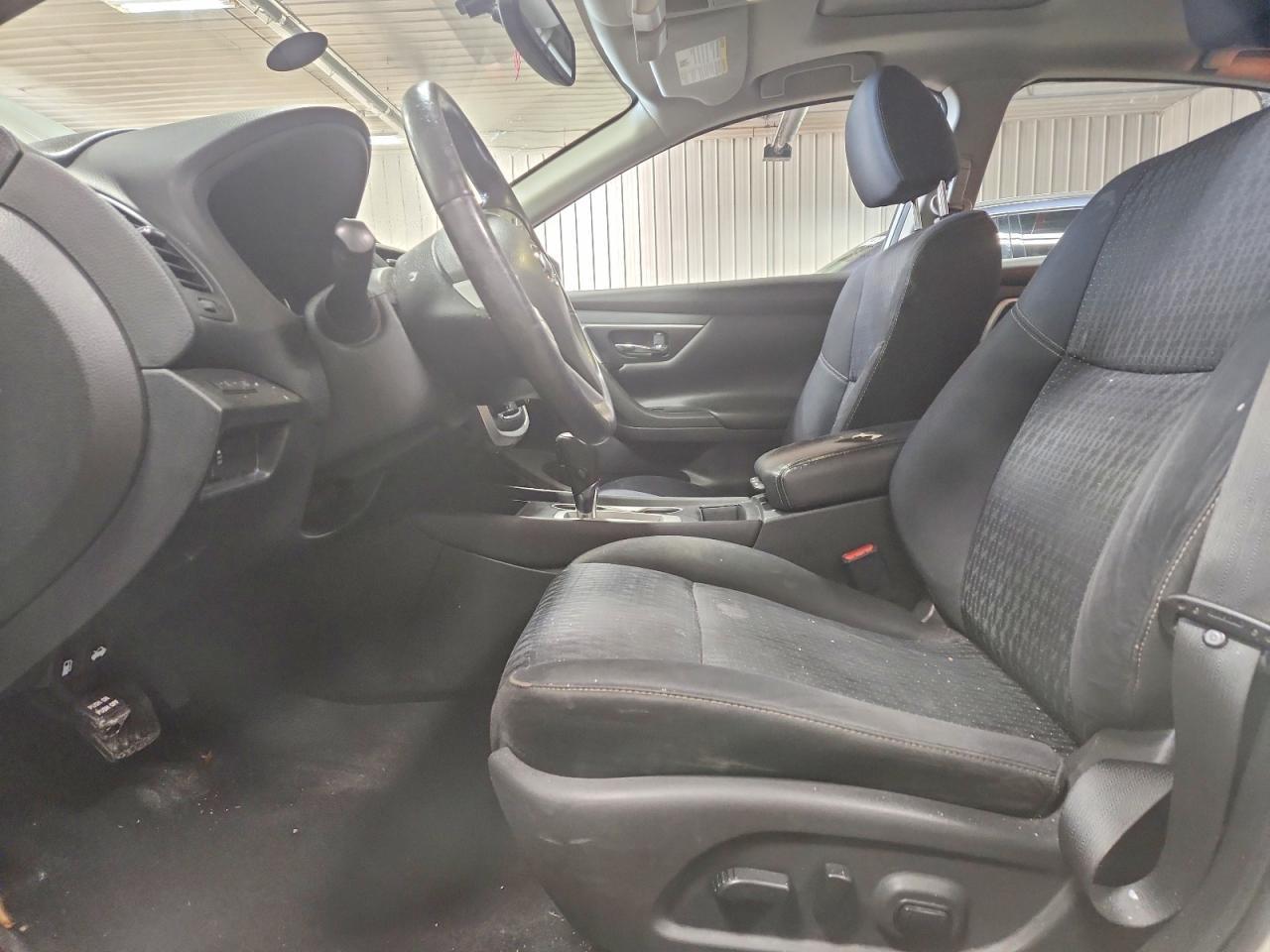 2017 Niss Altima 2.5