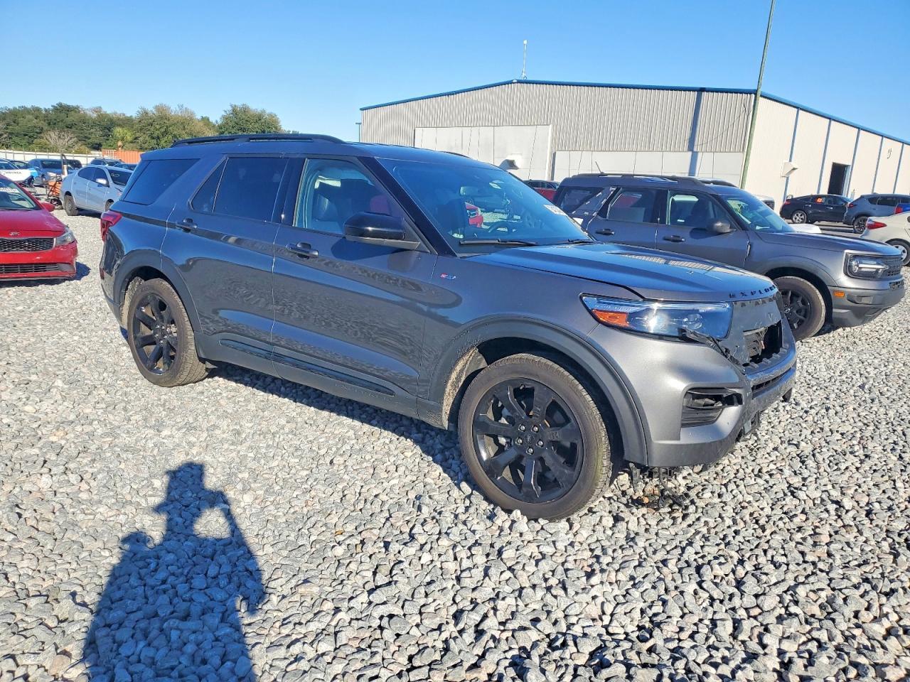 2023 Ford Explorer St-line