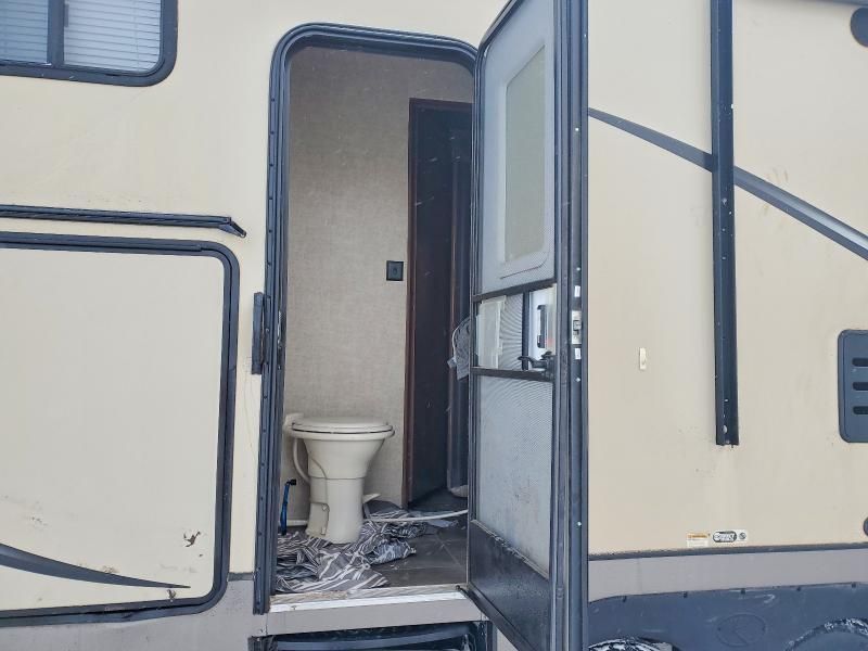 2015 Dutchmen Hideout