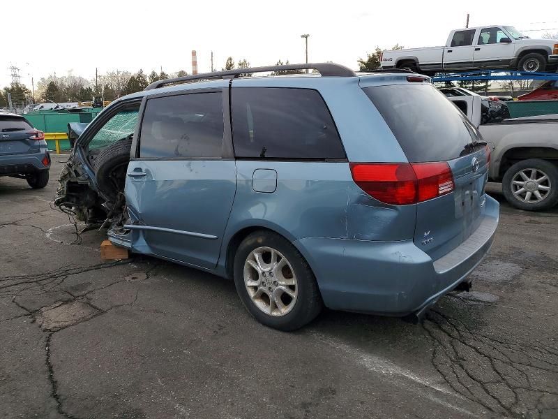 2005 Toyota Sienna xle