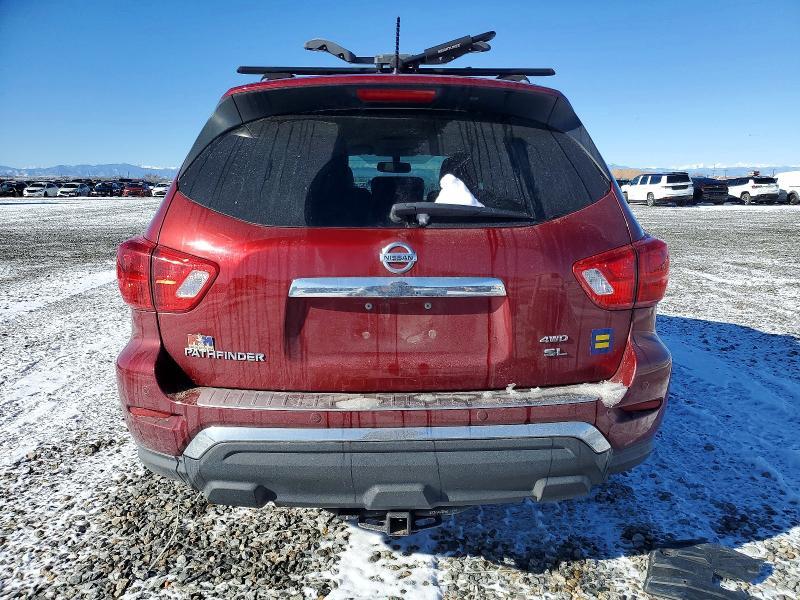 2018 Nissan Pathfinder s