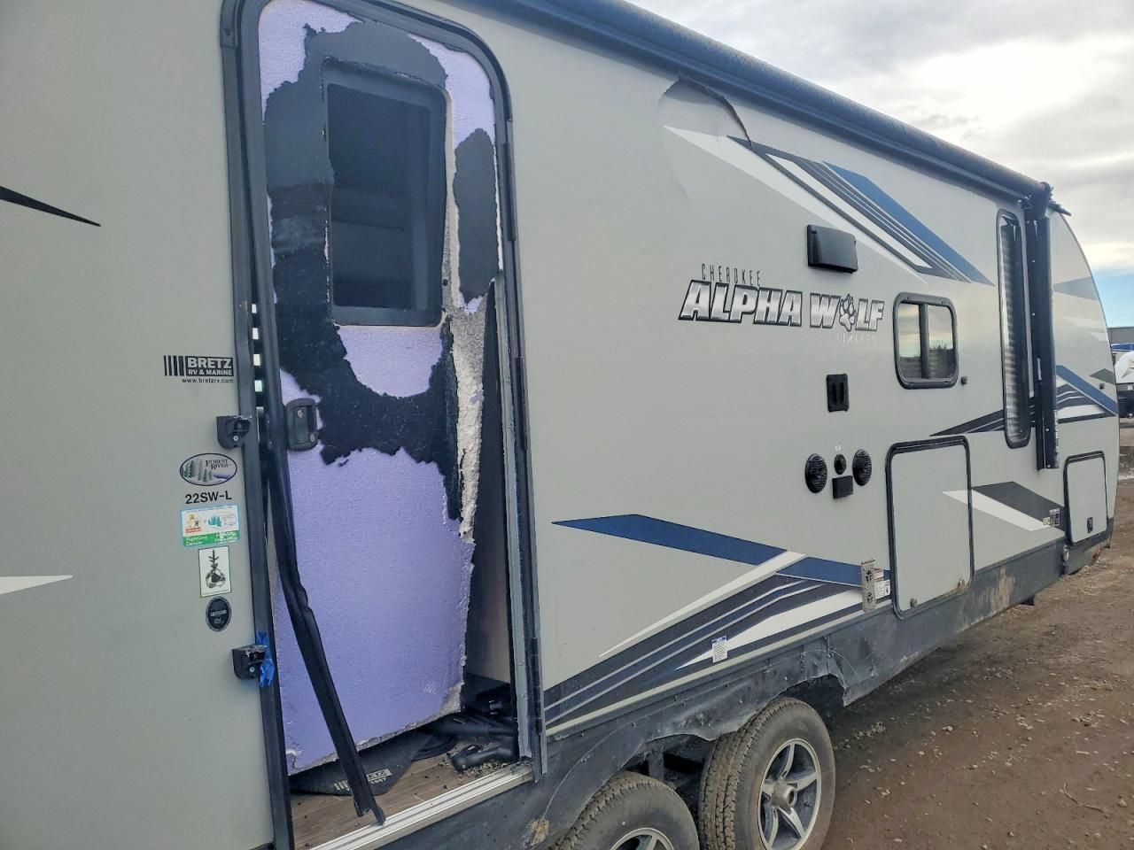 2021 Wildwood 2021 Foresriver Alpha Wolf