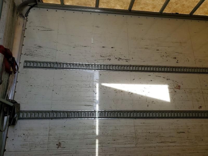 2016 Freightliner Business Class M2 box Truck