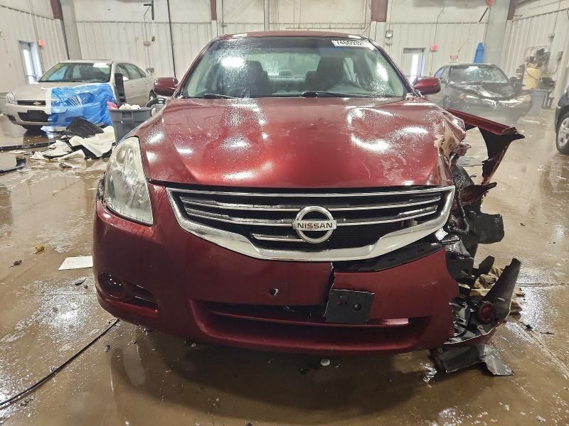 2010 Nissan Altima Base