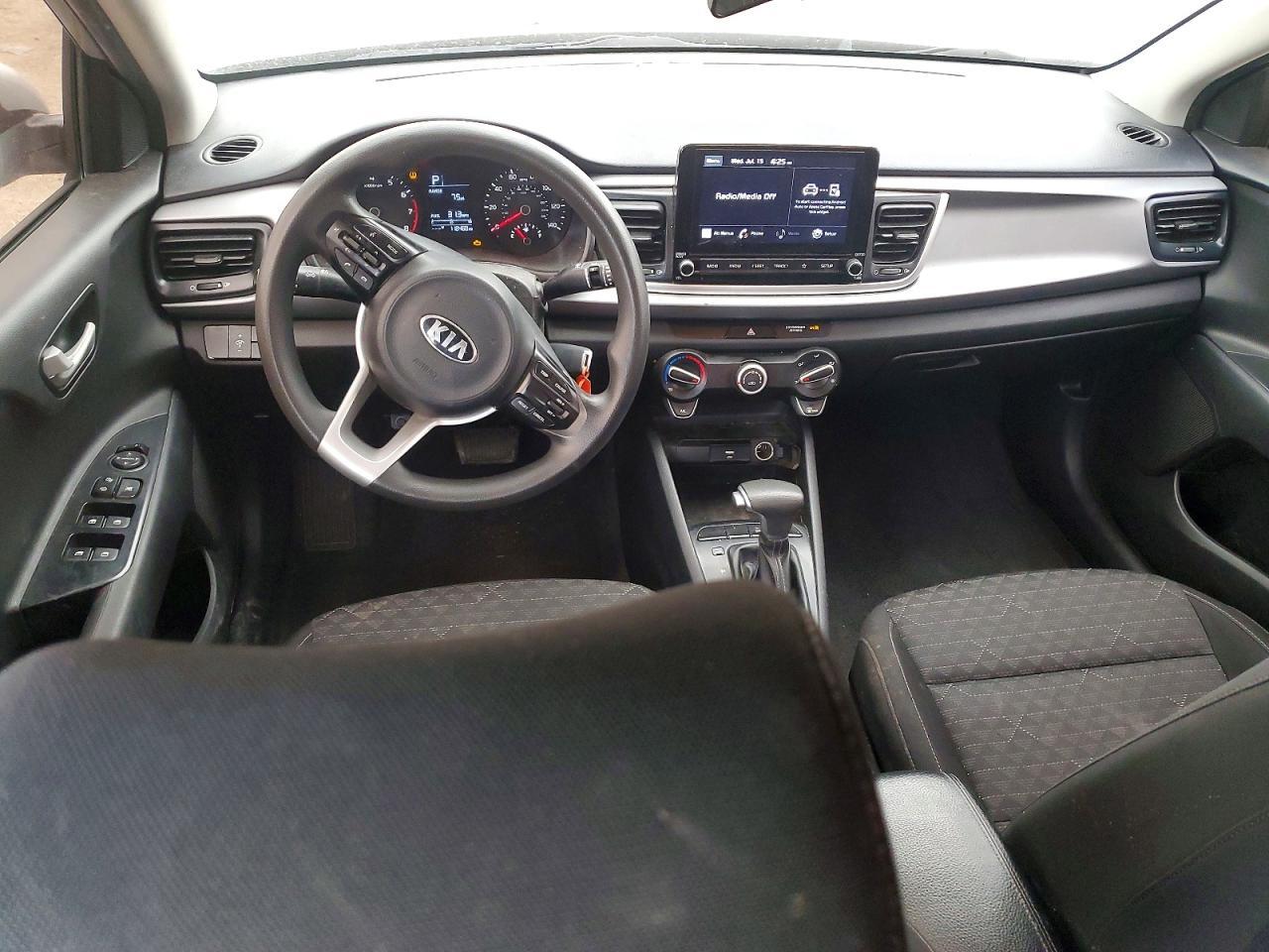 2021 KIA Rio lx