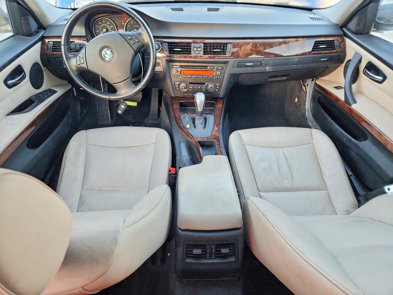 2011 BMW 328 i