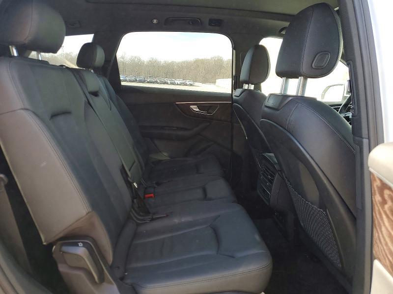 2021 Audi Q7 Premium Plus