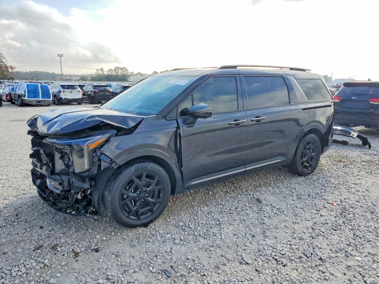 2025 KIA Carnival sx