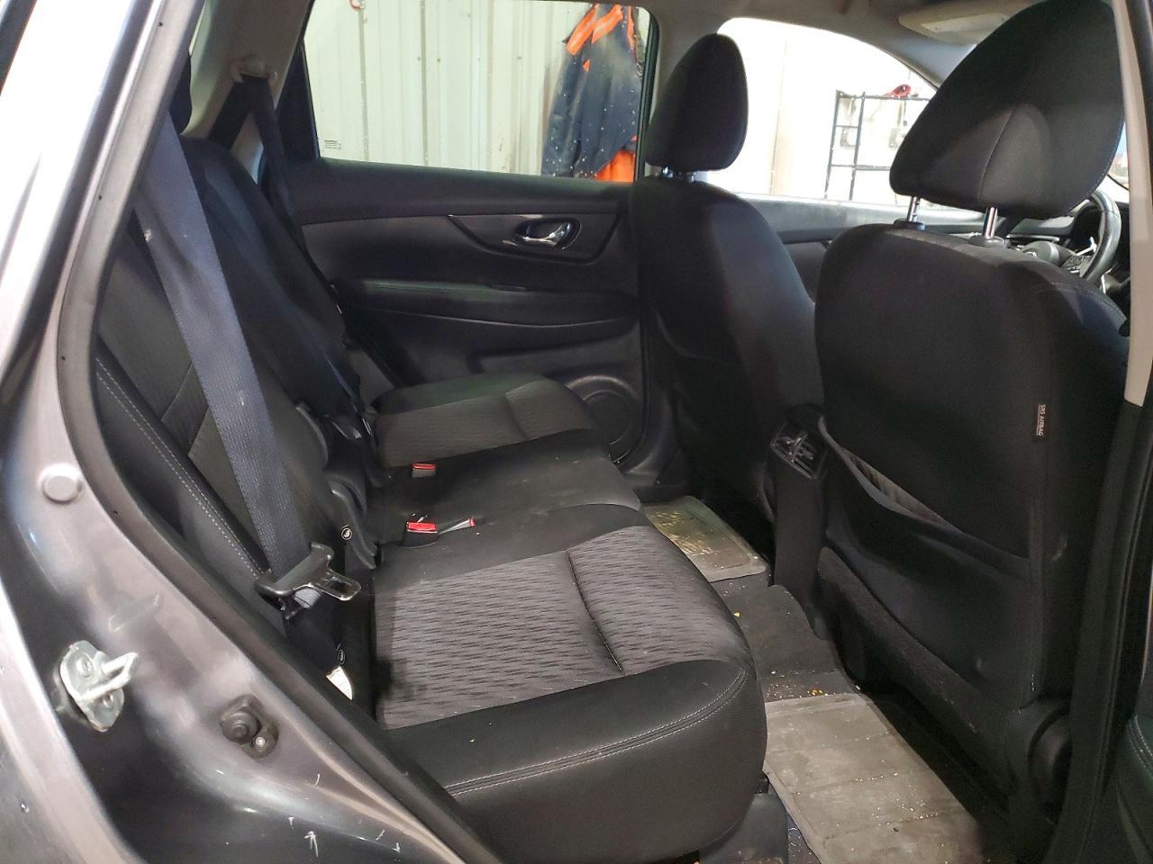 2018 Nissan Rogue s