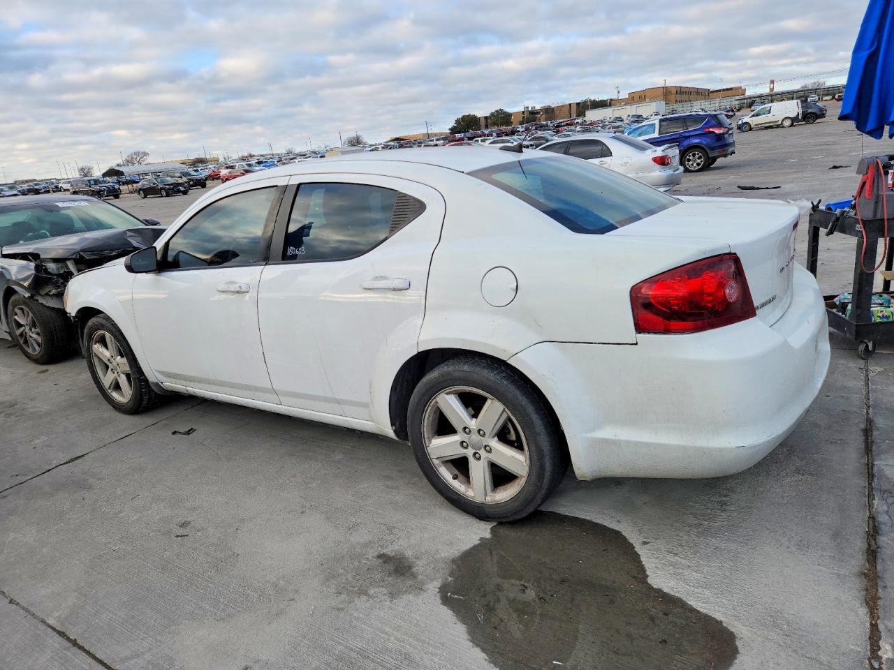 2013 Dodge Avenger se