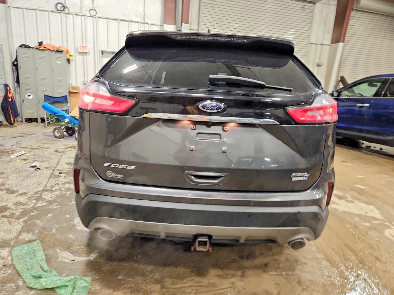 2020 Ford Edge sel