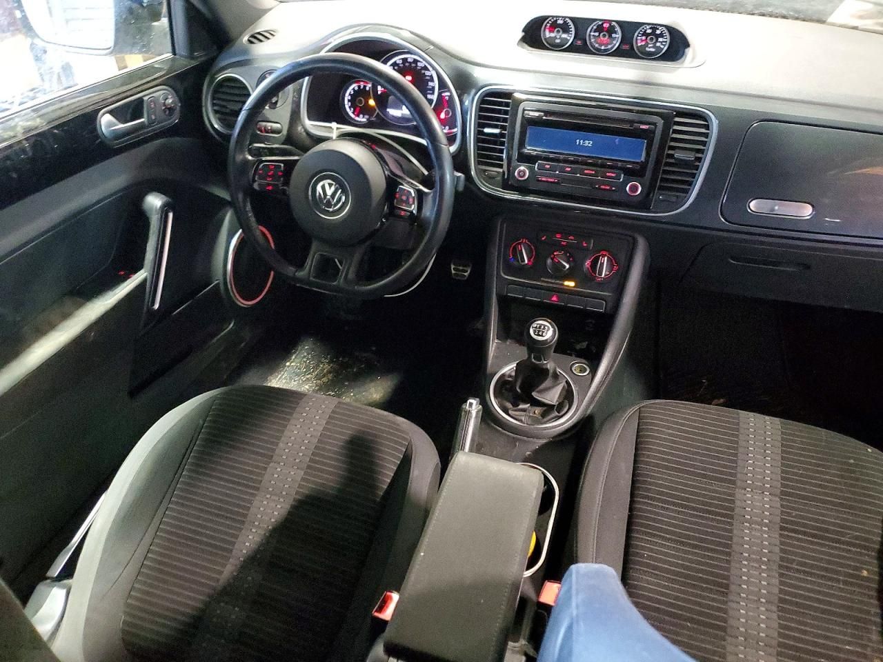 2014 Volkswagen Beetle Turbo