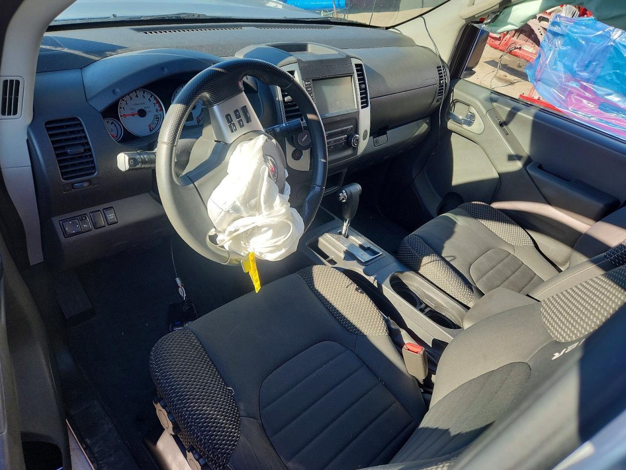 2019 Niss Frontier SV