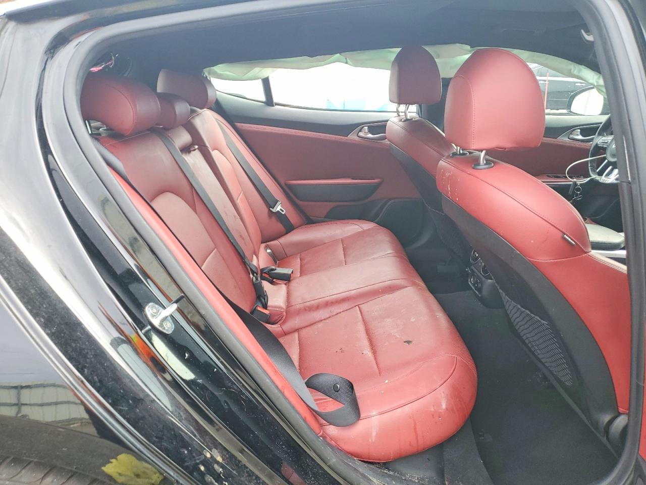 2022 KIA Stinger GT1