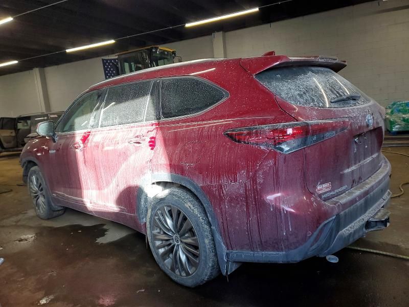 2021 Toyota Highlander Hybrid Platinum