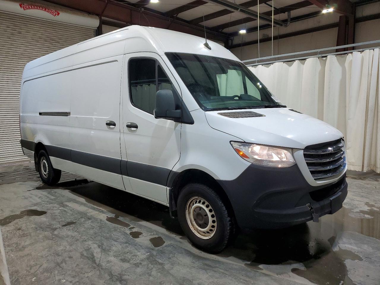 2020 Freigliner 2020 Freightliner Sprinter 2500 Delivery Van