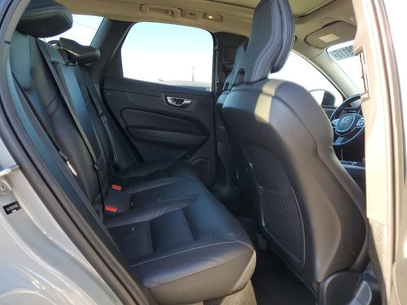 2024 Volvo Xc60 Plus