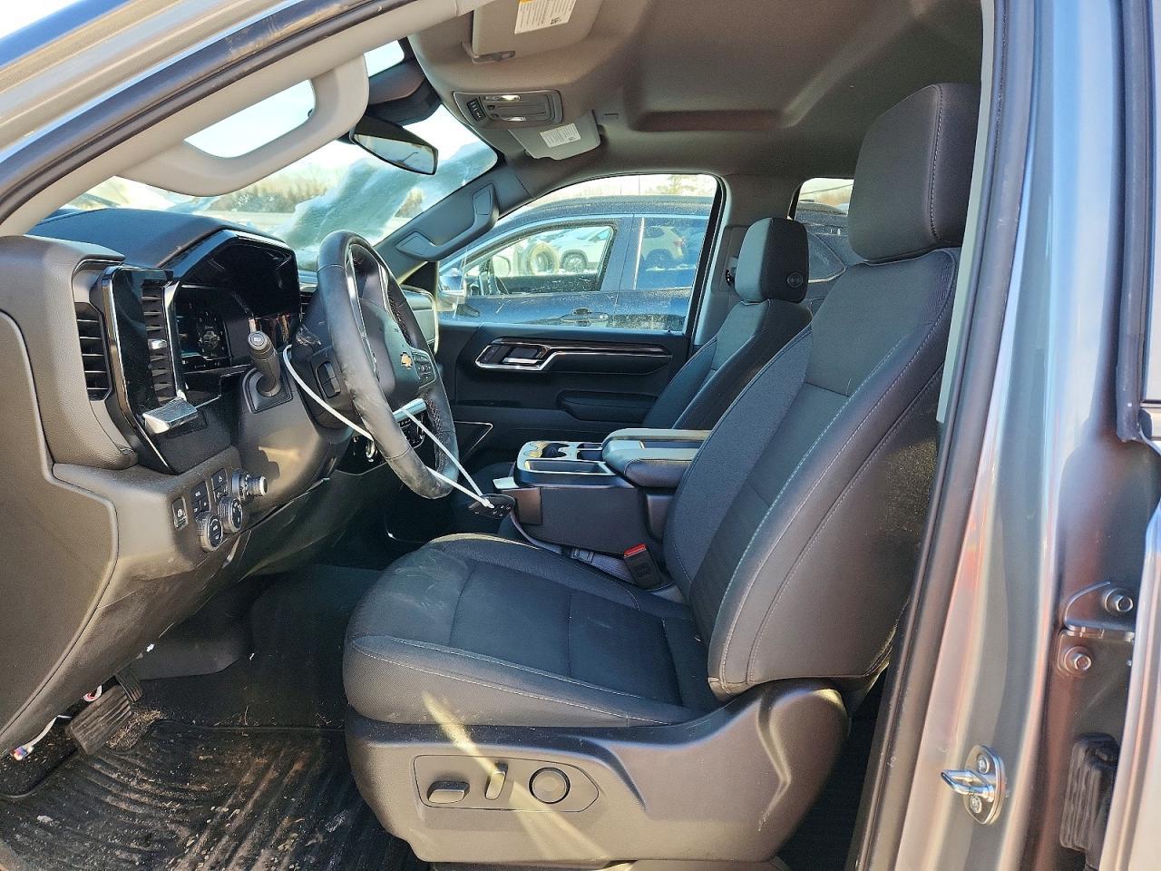 2024 Chevrolet Silverado K1500 LT-L