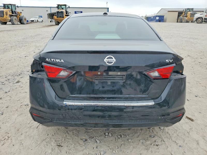 2022 Nissan Altima sv
