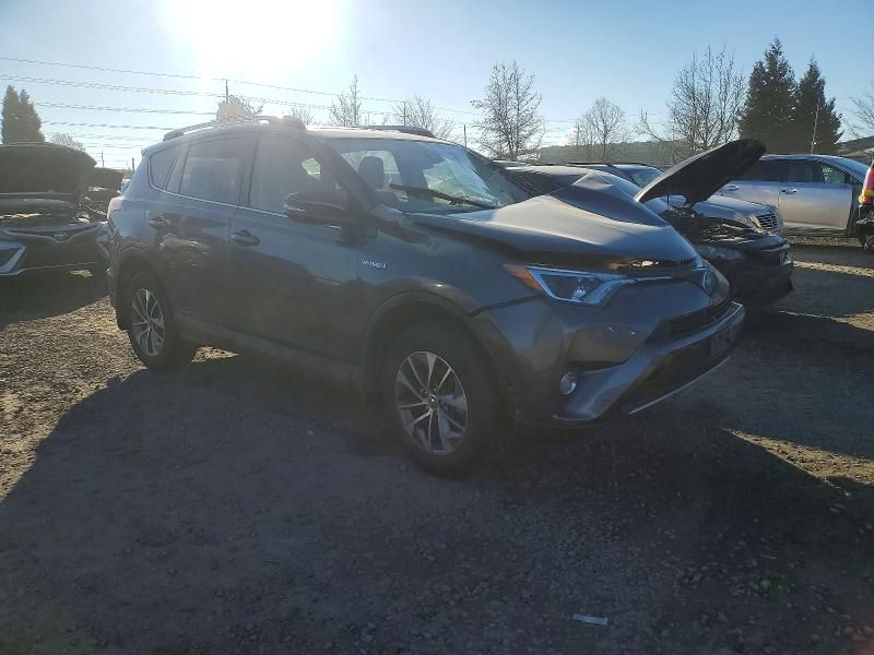 2017 Toyota Rav4 hv le