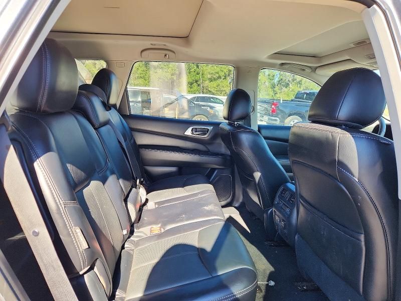 2020 Nissan Pathfinder Platinum