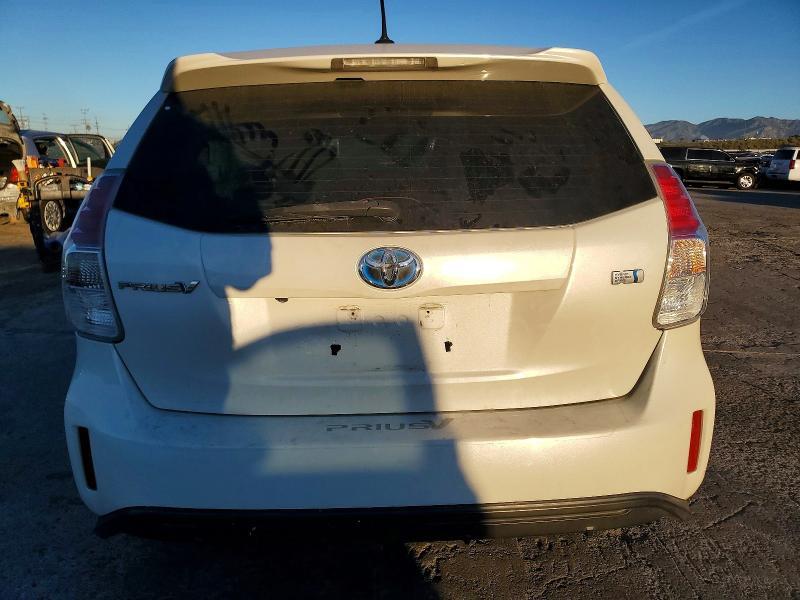 2016 Toyota Prius v