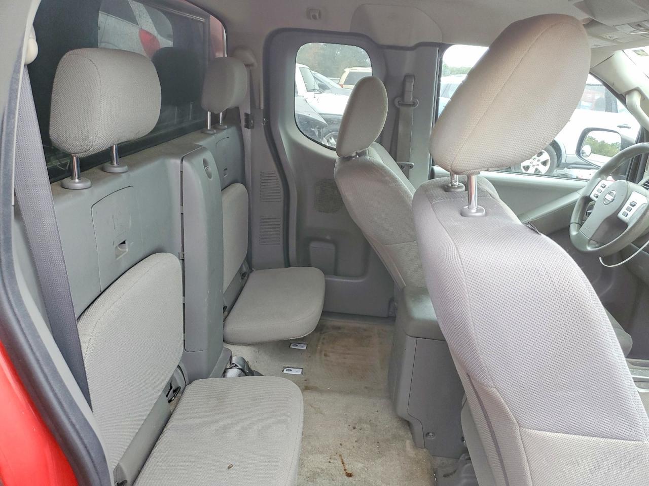 2016 Nissan Frontier S
