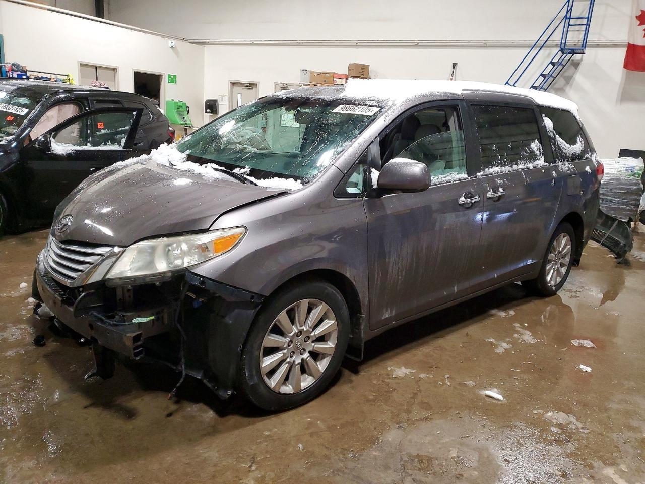 2022 Toyota Sienna xle