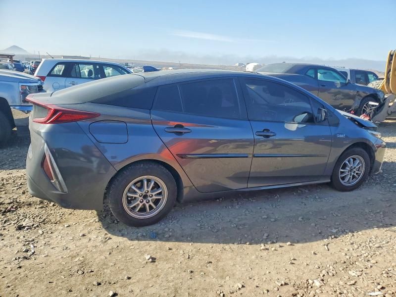 2021 Toyota Prius Prime le