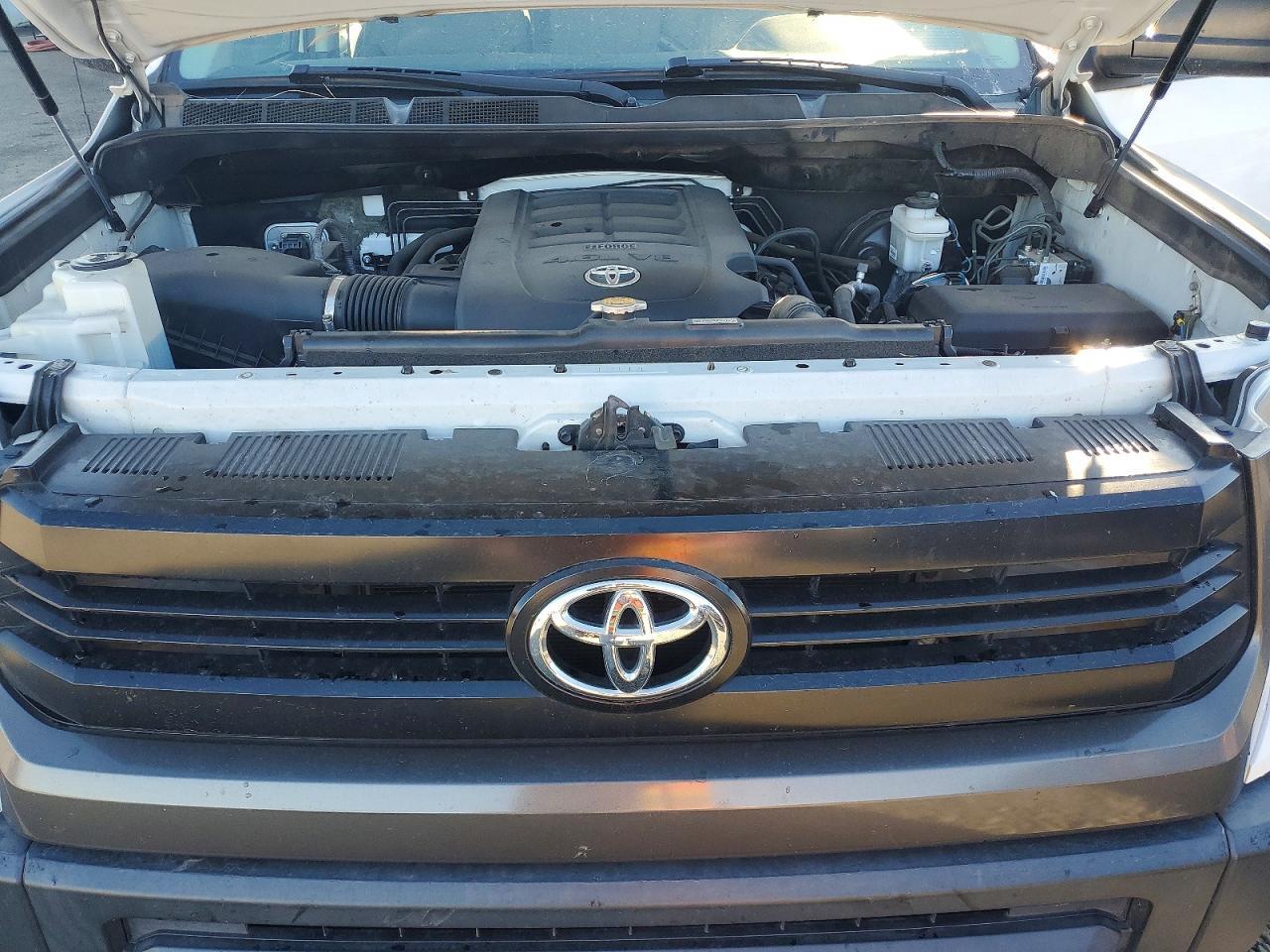 2015 Toyota Tundra Double cab sr