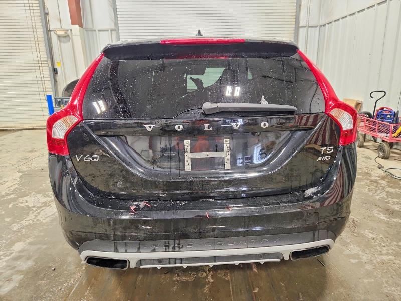 2016 Volvo V60 Cross Country Premier