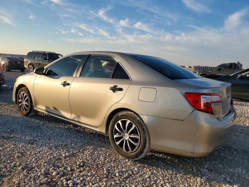 2013 Toyota Camry l