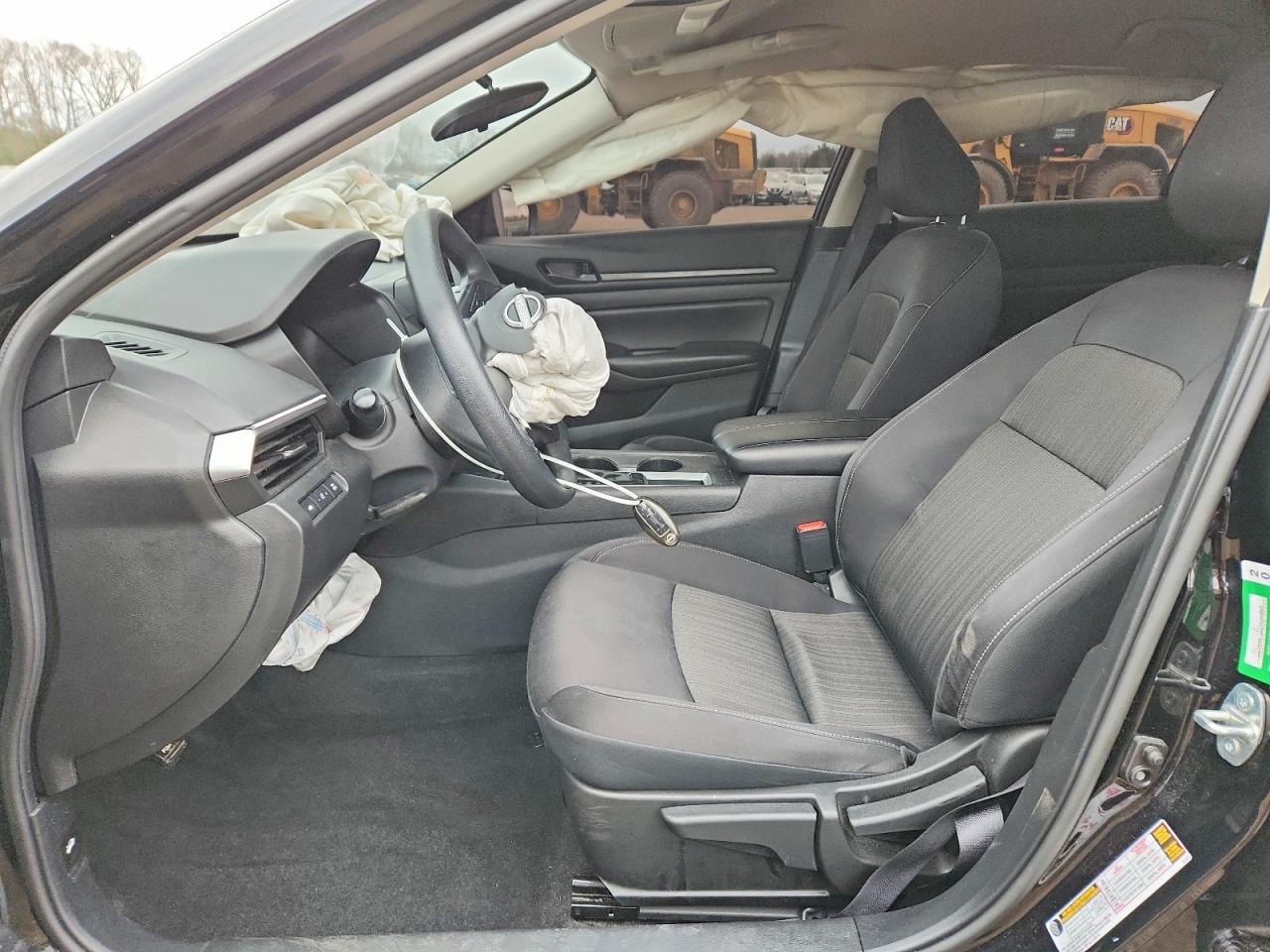 2024 Niss Altima