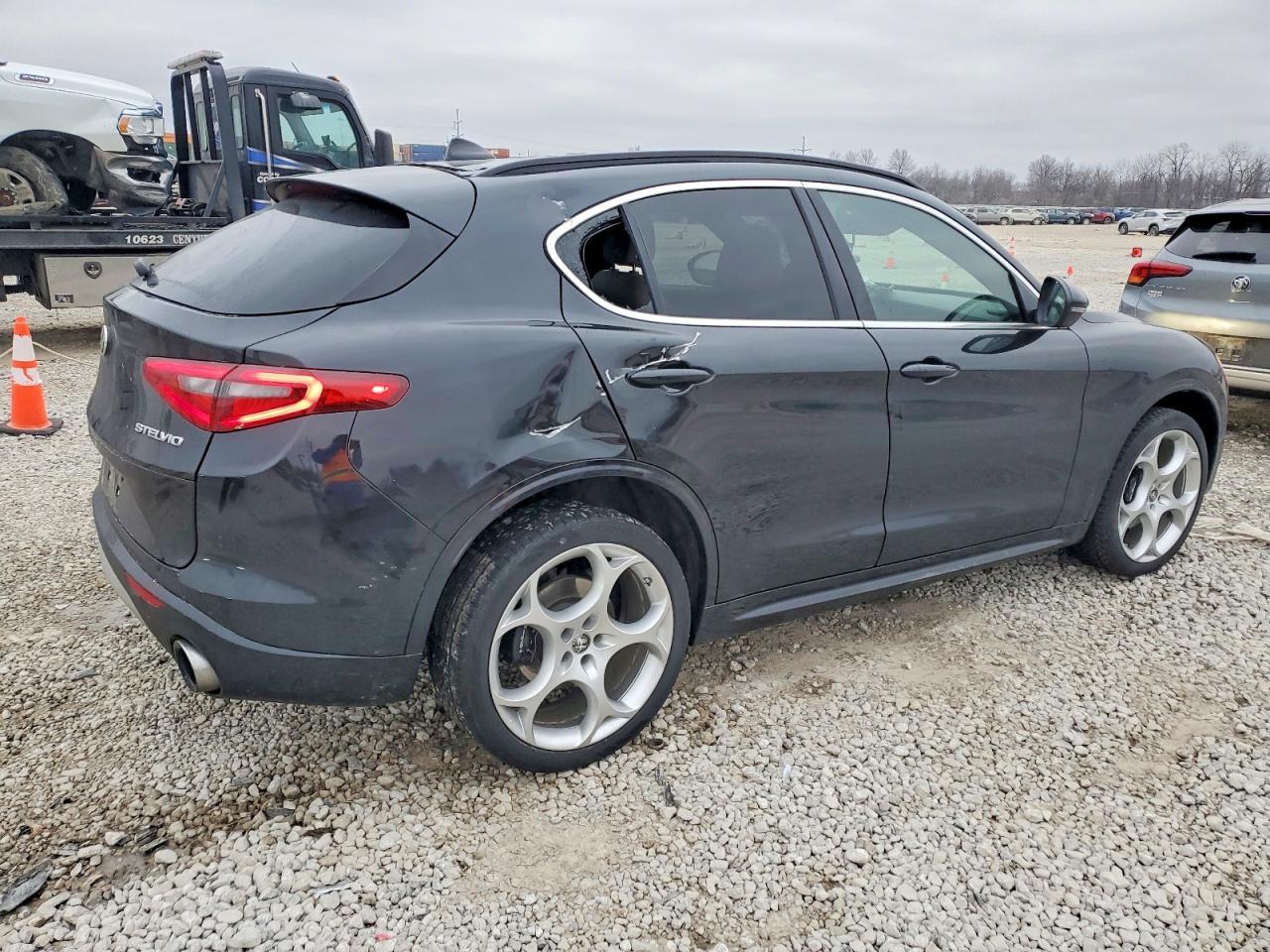 2023 Alfa Romeo Stelvio ti